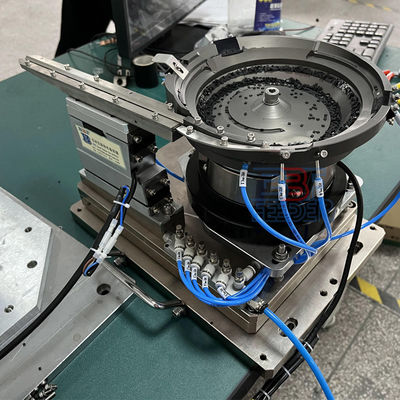 Máquina de alimentação vibratória de grande capacidade Agulha de latão Pin Nails Automático Nut Feeder