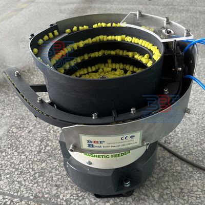ROHS Feeder de bolinhas de parafuso Automatização Potência 200W Electromagnet Circular Vibratory